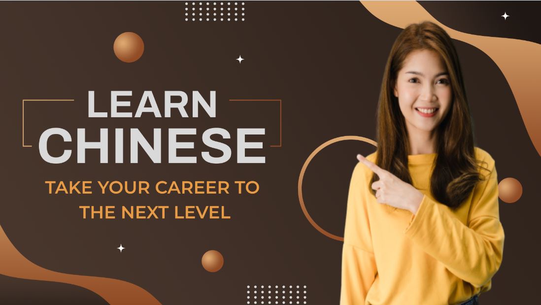 English for Job Seeker trainer smiling and asking to ace the interview of your dream job